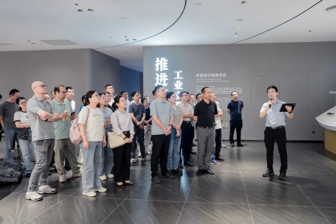 聚焦創(chuàng)新 驅(qū)動(dòng)增長 I 法爾勝管理學(xué)院蒞臨匯川書院研學(xué)交流